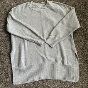 Aerie Light Gray Crew Neck Sweater